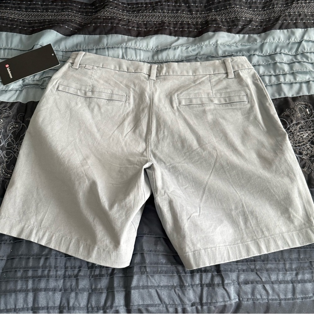 NEW Men’s Lululemon Shorts - Picture 9 of 12